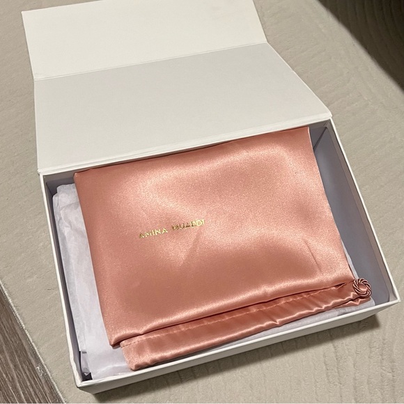 🆕 Amina Muaddi Lupita Glass Sandal in Bubblegum - Picture 4 of 7